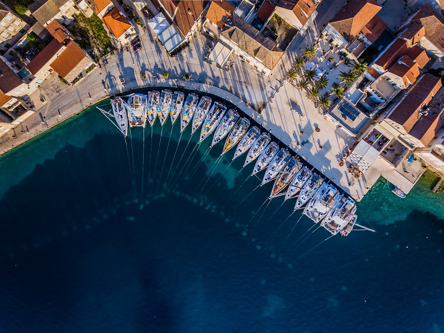 Booking Berths Online: Your Adriatic Reservation Guide